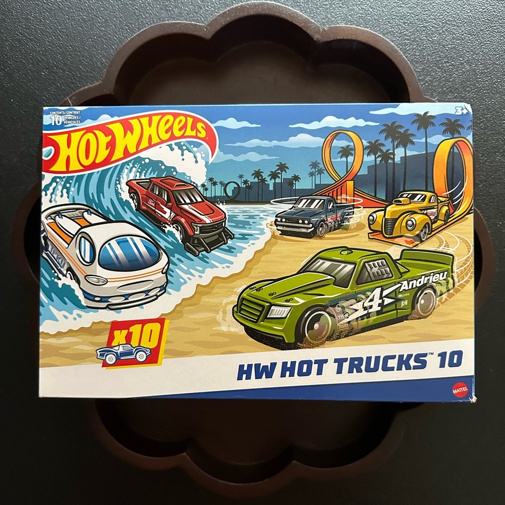 Hot Wheels ~ HW Hot Trucks 10-Pack